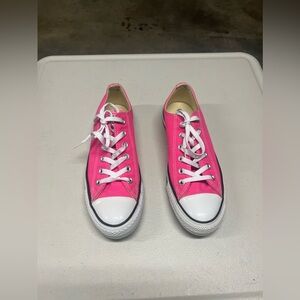 Converse Chuck Taylor All Star Low Top Shoes “Pink Pow” size Women’s 10/ Men’s 8